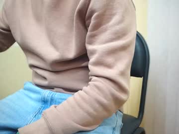 7znkbob Chaturbate stream image from December 19, 2024