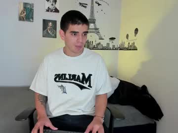 Ares_Johnsonn Chaturbate stream image from December 19, 2024