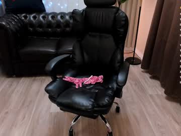 Arikajoy Chaturbate stream image from December 19, 2024