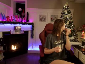 Cora_Wren_ Chaturbate stream image from December 19, 2024