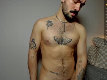 Enen_Glo Chaturbate stream image from December 19, 2024