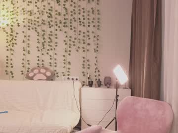 Friend_Foryou Chaturbate stream image from December 19, 2024