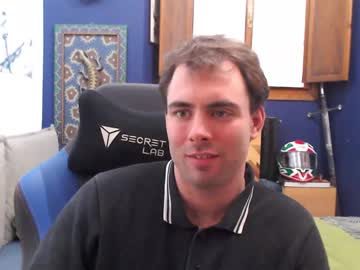 Gaidoss Chaturbate stream image from December 19, 2024