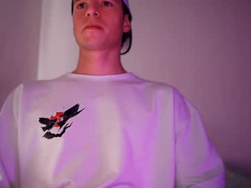 Jamesss____ Chaturbate stream image from December 19, 2024