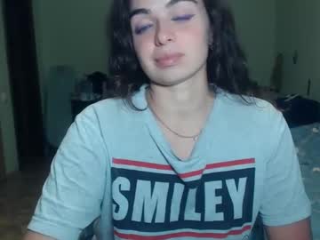 Karolinasweet Chaturbate stream image from December 19, 2024