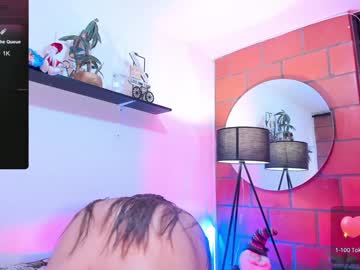 Maggiebrownn Chaturbate stream image from December 19, 2024
