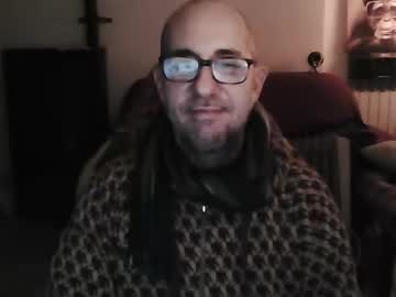 Mat11efou Chaturbate stream image from December 19, 2024