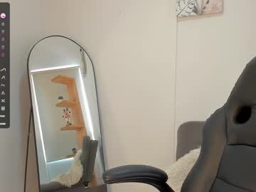 Nathalyxx_ Chaturbate stream image from December 19, 2024