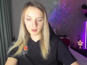 Rousereed Chaturbate stream image from December 19, 2024