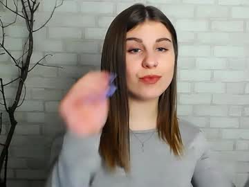 _Shy_Luna_ Chaturbate stream image from December 19, 2024