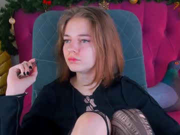 Tinadavil Chaturbate stream image from December 19, 2024