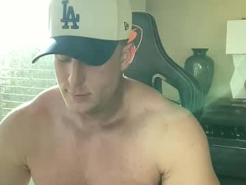 Brettmycles Chaturbate stream image from December 19, 2024