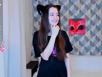 Evabrowney Chaturbate stream image from December 19, 2024