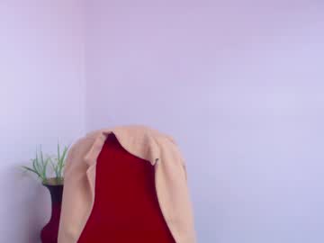 Hanna_Chloe Chaturbate stream image from December 19, 2024