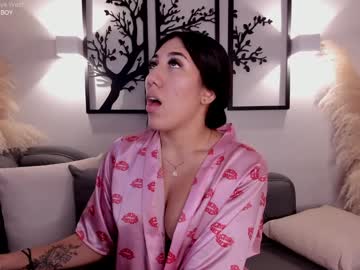 _Isabella99 Chaturbate stream image from December 19, 2024