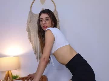 Liaaa___ Chaturbate stream image from December 19, 2024