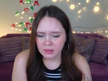 Miki_Miki_Cutie Chaturbate stream image from December 19, 2024