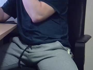 Ollo2023 Chaturbate stream image from December 19, 2024