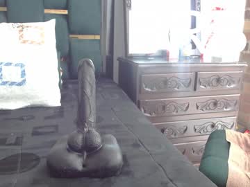 Sariii1 Chaturbate stream image from December 19, 2024