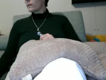 Sucrette5629 Chaturbate stream image from December 19, 2024