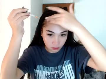 Sweetlilly_18 Chaturbate stream image from December 19, 2024