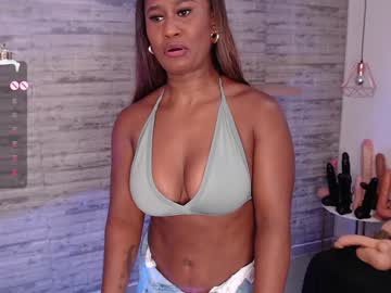 Tinna__Hottie Chaturbate stream image from December 19, 2024