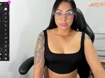 Vickirose Chaturbate stream image from December 19, 2024