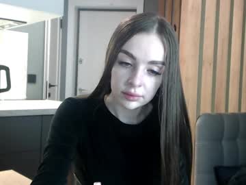 Autumn__Rayone Chaturbate stream image from December 19, 2024