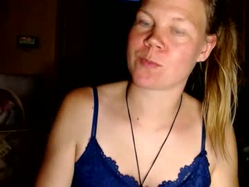 C4llmem4ri4 Chaturbate stream image from December 19, 2024