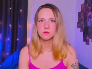 Hotarutomo Chaturbate stream image from December 19, 2024
