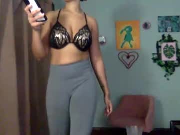 Hunyybunz Chaturbate stream image from December 19, 2024
