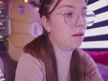 Milly_Kenner Chaturbate stream image from December 19, 2024
