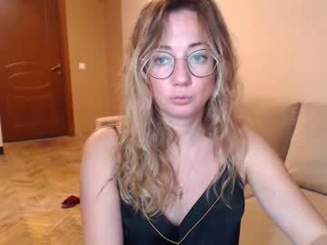 Mystiquemaya Chaturbate stream image from December 19, 2024