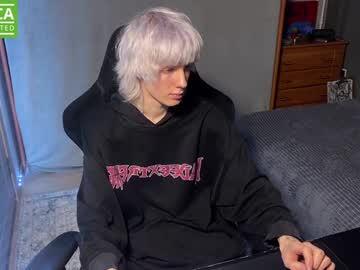 Satosh12 Chaturbate stream image from December 19, 2024