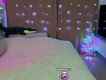 Spaceice Chaturbate stream image from December 19, 2024