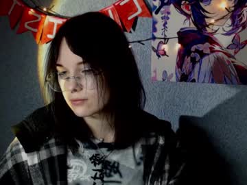 Yamikasa Chaturbate stream image from December 19, 2024