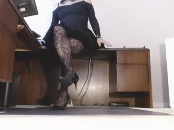 Ashleyaki2000 Chaturbate stream image from December 19, 2024