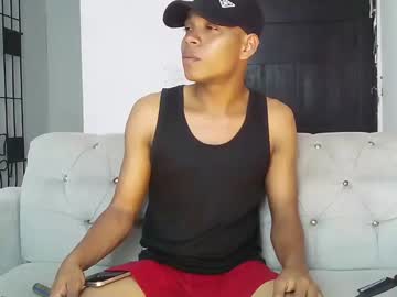 Boy_Jpablo Chaturbate stream image from December 19, 2024