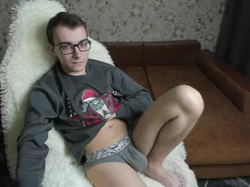 Maxxtw1nk Chaturbate stream image from December 19, 2024
