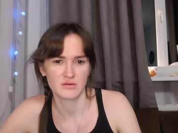 Pineapple__Mood Chaturbate stream image from December 19, 2024