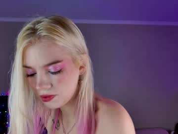 Shawty_Blonde Chaturbate stream image from December 19, 2024