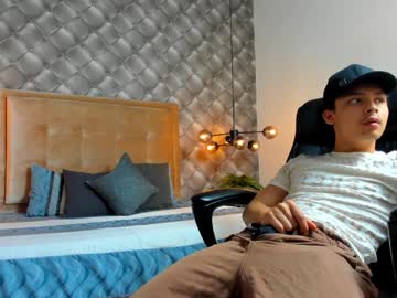 Zeusjeff Chaturbate stream image from December 19, 2024