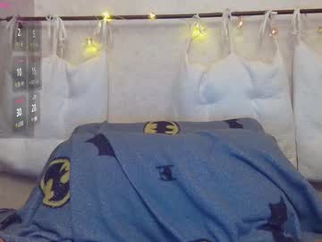 Alicewoolfy Chaturbate stream image from December 19, 2024