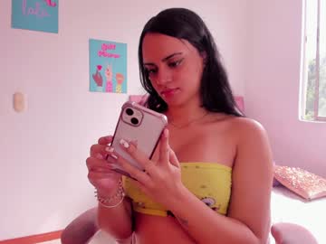 Aphril_Davis Chaturbate stream image from December 19, 2024