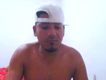Arioros03 Chaturbate stream image from December 19, 2024