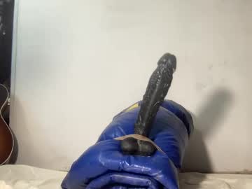 Biguywithtoys Chaturbate stream image from December 19, 2024