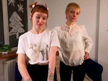 Goldstar_Girls Chaturbate stream image from December 19, 2024