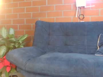 Hanna_Beily Chaturbate stream image from December 19, 2024