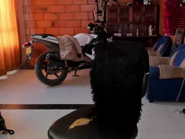Kaledd_Musclee Chaturbate stream image from December 19, 2024