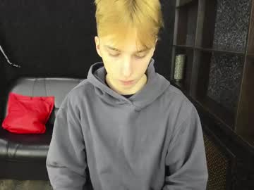 Leopell Chaturbate stream image from December 19, 2024